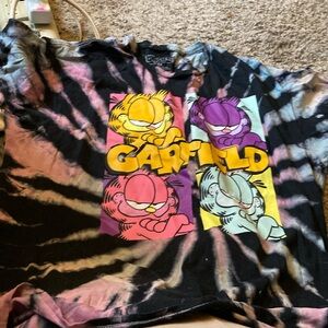 Rue21 Black and Pink Short Sleeve Tee with Garfield Graphic